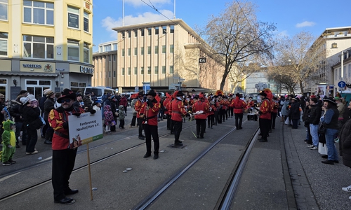 Viele Musikgruppen waren auch dabei: Hier der Fanfarenzug Neuhof/Harz.