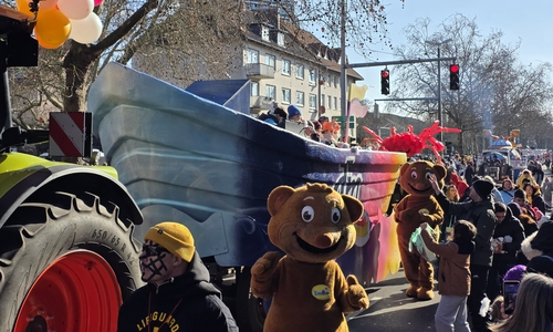 Tierische Unterstützung beim Schoduvel 2026.