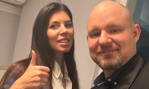 Tamara Kahnert und Steve Gülzow  (Medien, Organisation & Koordination) während einer Sendung bei Radio Okerwelle.