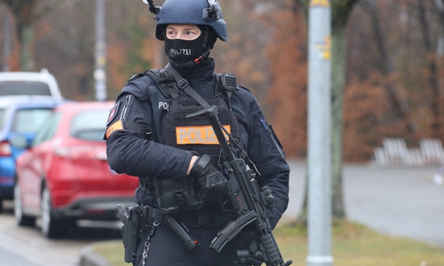 Auch eine Spezialeinheit der Polizei kam beim Amok-Alarm im Februar in Salzgitterzum Einsatz.