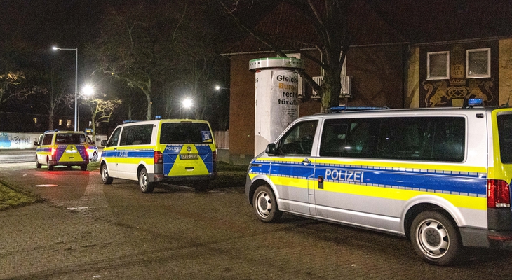Salzgitter: Polizeieinsatz in Mehrfamilienhaus - Was steckt dahinter?