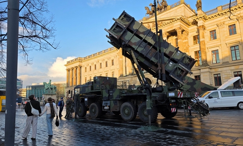 Flugabwehr ist das aktuelle Thema.