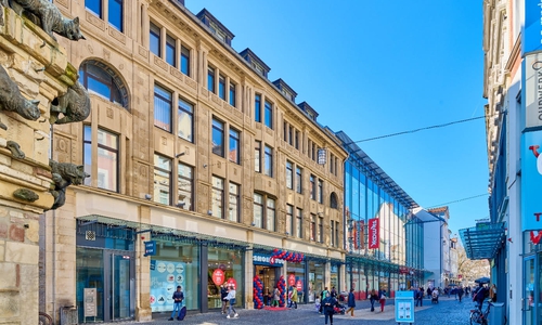 Am Damm gibt es ein neues Schuhgeschäft.