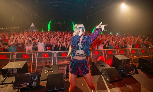 Isi Glück ist mit dabei.