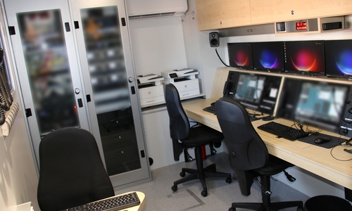 Im Inneren gibt es auch einen Funkraum.