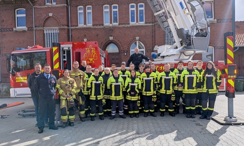 Diese neuen Einsatzkräfte sind jetzt für die Feuerwehren im Nord-Elm einsatzbereit.