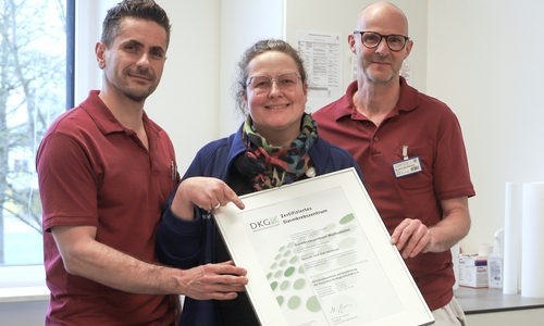 Christiane Lange Qualitätsmanagement, Dr. Dirk Edelhäuser (Leiter) und Dr. Tilmann Dreßel (Koordinator) des Darmkrebszentrums am Städtischen Klinikum Wolfenbüttel. 