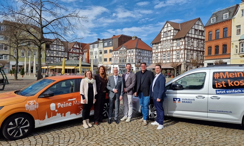 Freuen sich auf den BRAWO Mobility Spring: Marina Scharenberg (Eventmanagerin Peine Marketing, v.l.), Anja Barlen-Herbig (Geschäftsführerin Peine Marketing), Stefan Honrath (Leiter der Direktion Peine der Volksbank BRAWO), Christian Hagen (Geschäftsführer Hagen Energiesysteme & Gebäudetechnik), Sören Stolte (Vorstandsmitglied der Kaufmannsgilde zu Peine) und Thorge Karnick (stellv. Aufsichtsratsvorsitzender Peine Marketing.