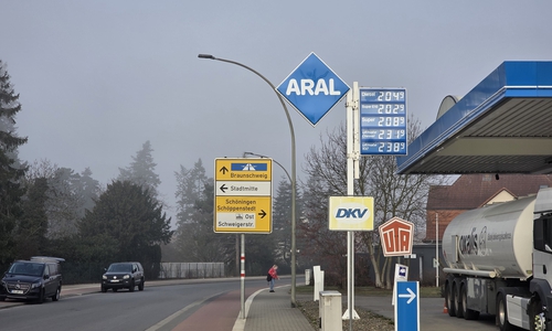Bei der Aral-Tankstelle an der Leipziger Straße in Wolfenbüttel gibt es am Mittwochvormittag keinen Kraftstoff für unter 2 Euro pro Liter.