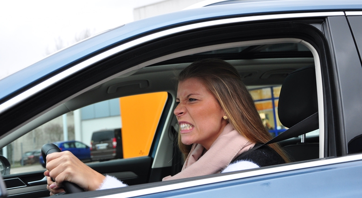 Wenn hohe Preise auf volle Straßen treffen: Nerven behalten im Osterverkehr