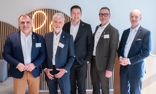 Freuen sich über die Eröffnung: Schirmherr und Bundestagsabgeordneter Dr. Christos Pantazis; 1. Vorsitzender des Vereins Weggefährten, Dr. Thomas Lampe; Oberbürgermeister Dr. Thorsten Kornblum; Geschäftsführer des skbs, Jan-Olaf Klok; Erster Stadtrat Christian A. Geiger.