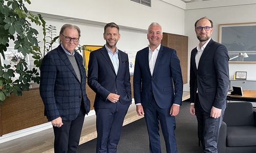 v. l. Harald Vespermann (Aufsichtsratsvorsitzender der WMG), Dennis Weilmann (Oberbürgermeister der Stadt Wolfsburg), Carsten van de Loo und Jens Hofschröer (Wirtschaftsdezernent der Stadt Wolfsburg und nebenamtlicher WMG-Geschäftsführer).