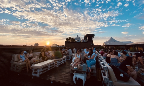 Sonnenuntergang und Sonnenaufgang sind im Soldekk besonders spektakulär.