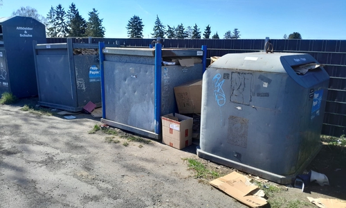 Die "Vermüllung" der Containerstation in Waggum sorgt für Unmut.