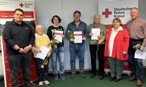 Davide De Matteis, Margot Vieregge, Stefanie Eichhorn, Carsten Stiegler für den Leichtathletikclub, Helga Bock, Yvonne Pischke und Olaf Christmann (v. li.).