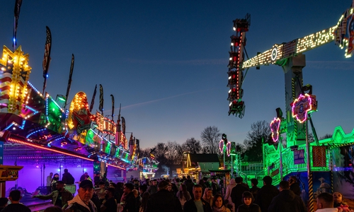 Der Ostermarkt in Lebenstedt ist in vollem Gange.