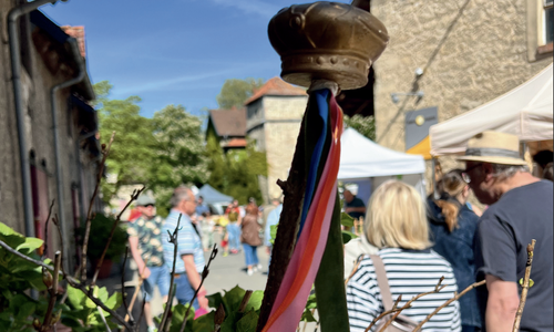 Besucher erwarten auf dem Markt über 80 Aussteller.