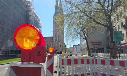 Nicht nur die Dauerbaustellen (wie hier am Hagenmarkt) werden während der Sommerferien das Braunschweiger Stadtbild prägen.