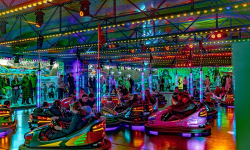 Ein Klassiker, der wohl nie aus der Mode kommt: der Autoscooter.