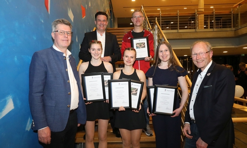 Sportlerehrung der Stadt Gifhorn 2026: Die geehrten Sportlerinnen und Sportler so- wie Laudatoren