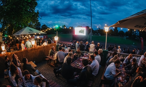 Auch zur WM wird es wieder ein "Family Viewing" geben.