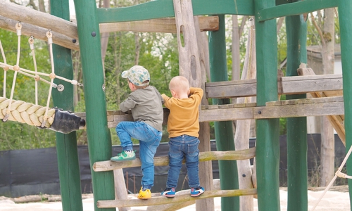 Klettern, toben, entdecken: Der neue Abenteuerspielplatz soll besonders Familien anziehen.