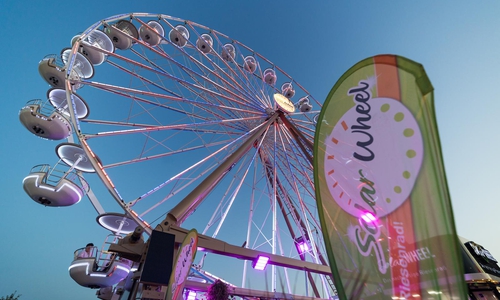 Neu ist das umweltfreundliche Riesenrad „Solar Wheel“.