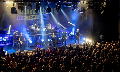 Die Band baute eine besondere Verbindung zum Publikum auf.