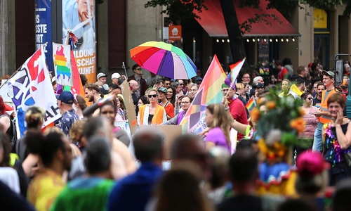 Parade zum Christopher-Street-Day (Archiv)
