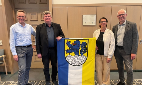 Frank Schade (Projektleiter der BEG Schunter eG), Bürgermeister Alexander Hoppe, Leiterin des Bauamtes Grit Bädekerl, Andreas Krüger (Vorstand der BEG Schunter eG) 