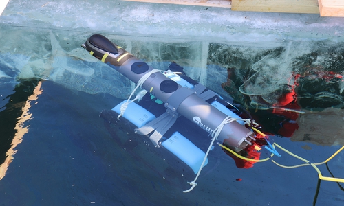 Das nanoAUV auf dem BlueROV. 