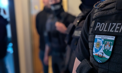 Umfangreiche Durchsuchungen wegen Verdachts der gewerbsmäßigen Einschleusung fanden am heutigen Donnerstag statt.