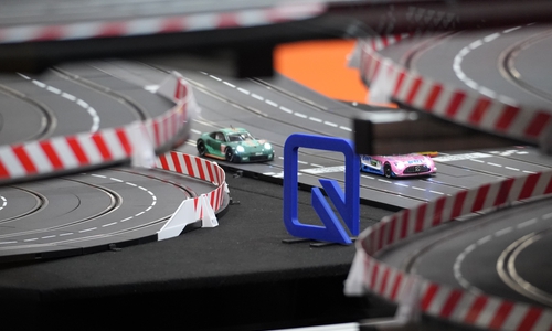 Mit dabei ist unter anderem das Autonomous Speed Racing, bei dem sich die Teilnehmer mit autonomen Rennfahrzeugen messen können.