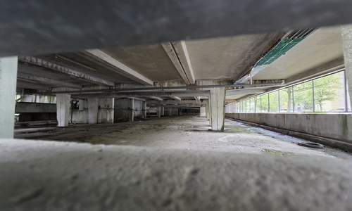 Nichts los: Diese Etage im Parkhaus steht komplett leer.
