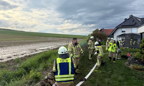 Die Baddeckenstedter Feuerwehren hatten beim Unwetter reichlich zu tun.