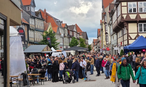 Die Innenstadt war am Donnerstag gut besucht. Am Sonntag öffnen die Geschäfte.