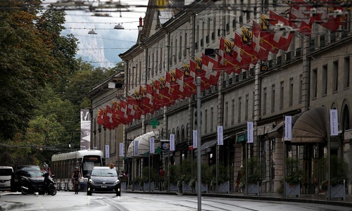Schweiz-Fahnen in Genf (Archiv)