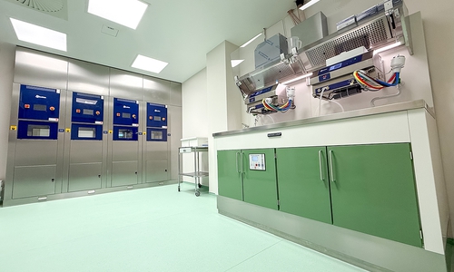 In einer hochmodernen Aufbereitungsanlage werden die Endoskope vollautomatisch hygienisch aufbereitet. 