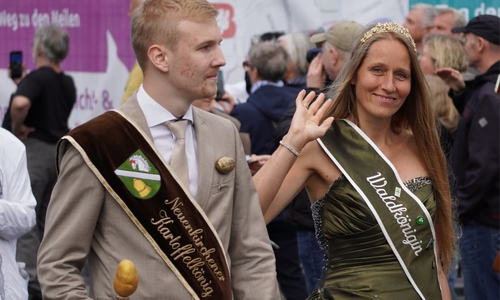Da dürfen Waldkönigin und Kartoffelkönig nicht fehlen.