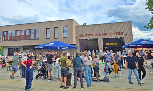 Das neue Feuerwehrhaus in Halchter geht jetzt offiziell in den Betrieb.