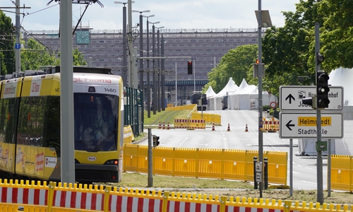 Eine Meile reiht sich an die nächste: Vom Bahnhof aus geht es Richtung Innenstadt.