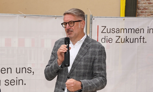 "Gerold Leppa genießt in der Braunschweiger Wirtschaft einen exzellenten Ruf", erklärte Ratsherr Claas Merfort (nicht im Bild) jetzt während der Debatte.. 