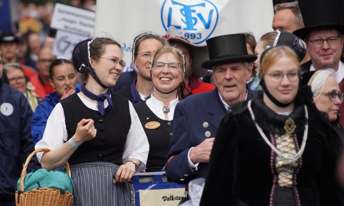 Alle Altersgruppen waren beim Umzug der Vielfalt vertreten.