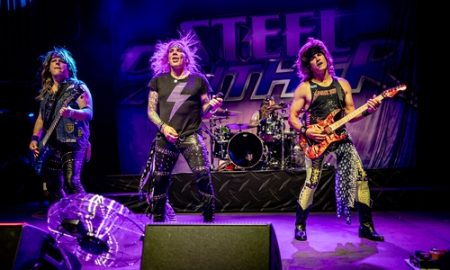 Steel Panther lieferten eine Show, die Braunschweig so schnell nicht vergessen wird.