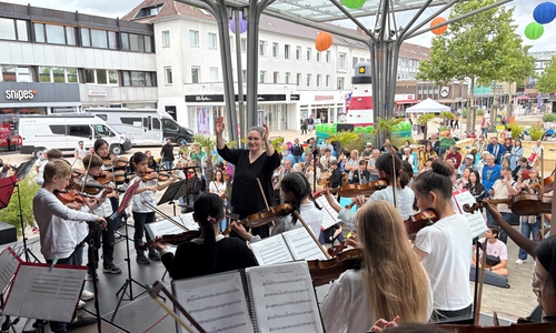 Musikschule & Friends sorgen für Unerthaltung.