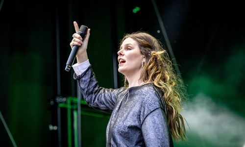Sängerin Eva Briegel hatte die Menge im Griff.