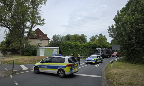Es kam zu Straßensperrungen rund um den Einsatzort.
