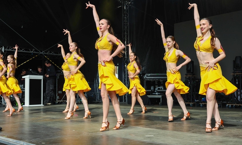 Der Tag der Niedersachsen wurde mit einer bunten Bühnenshow eröffnet.