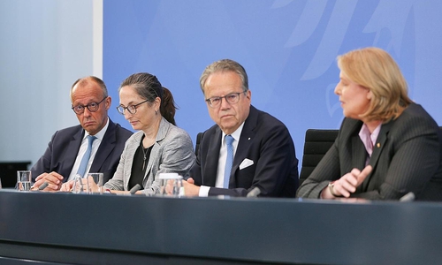 Übergabe des Berichts der Rentenkommission (Archiv)