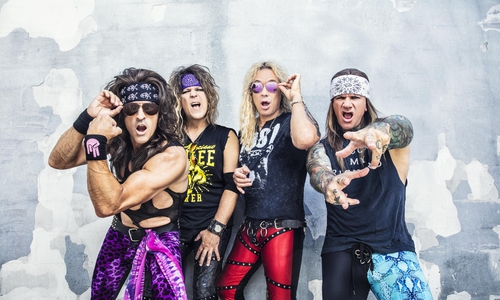 Steel Panther bringen hemmungslosen Glam Metal ins Schön & Frölich.